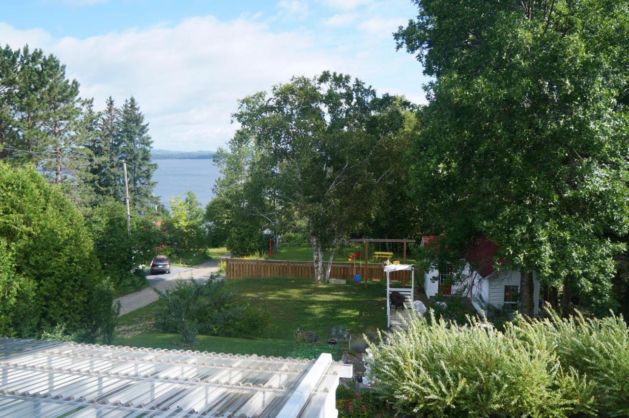 Gite Grand Moment Bed & Breakfast Cabano Bagian luar foto