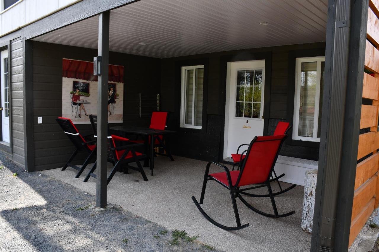Gite Grand Moment Bed & Breakfast Cabano Bagian luar foto