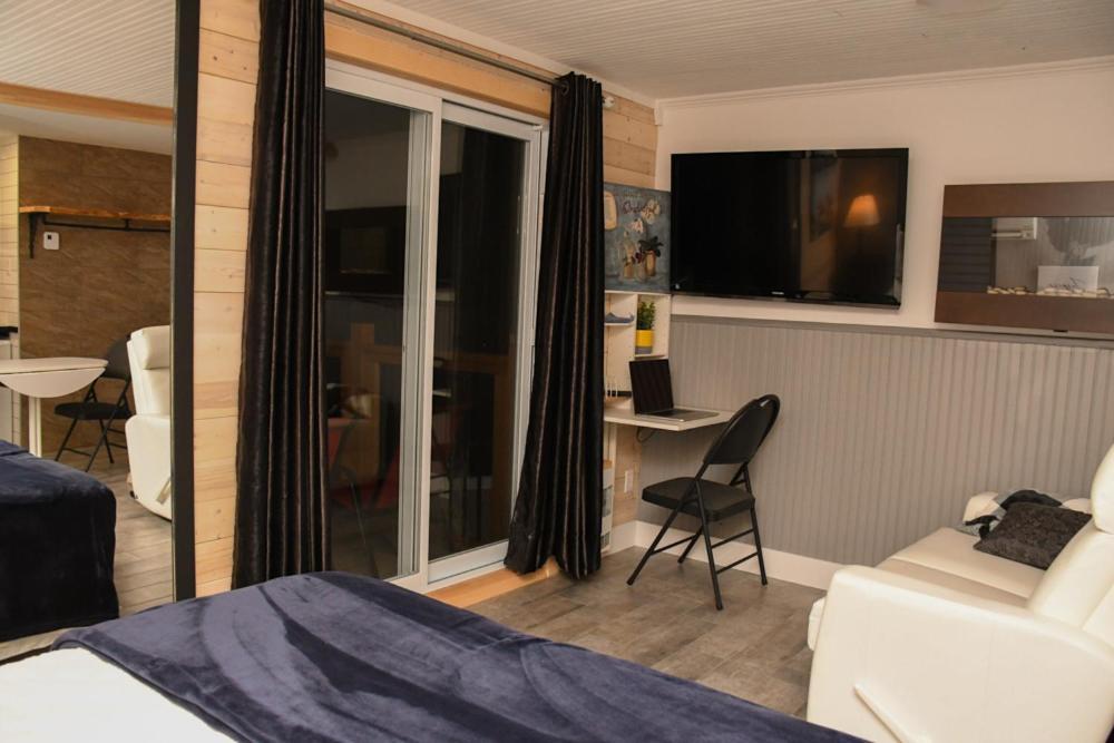 Gite Grand Moment Bed & Breakfast Cabano Bagian luar foto
