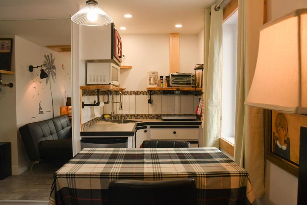 Gite Grand Moment Bed & Breakfast Cabano Bagian luar foto